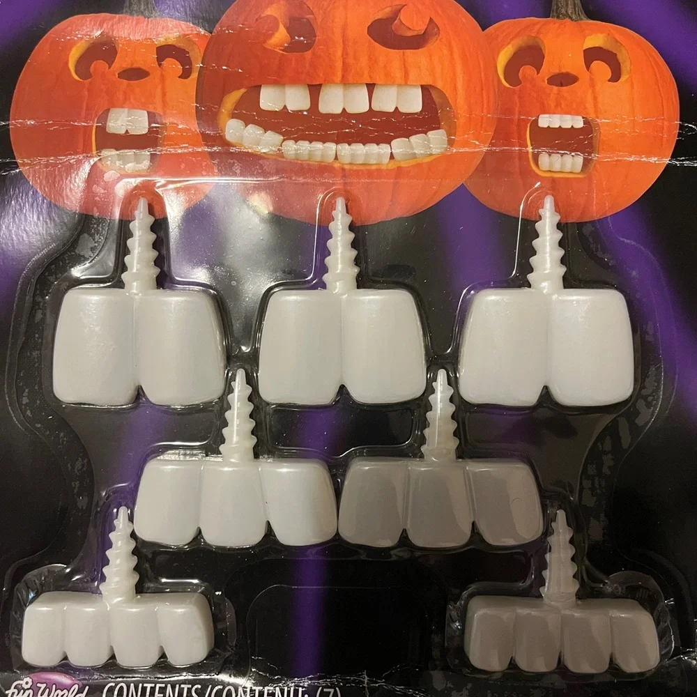 White Pumpkin Teeth Set - Glow in the Dark